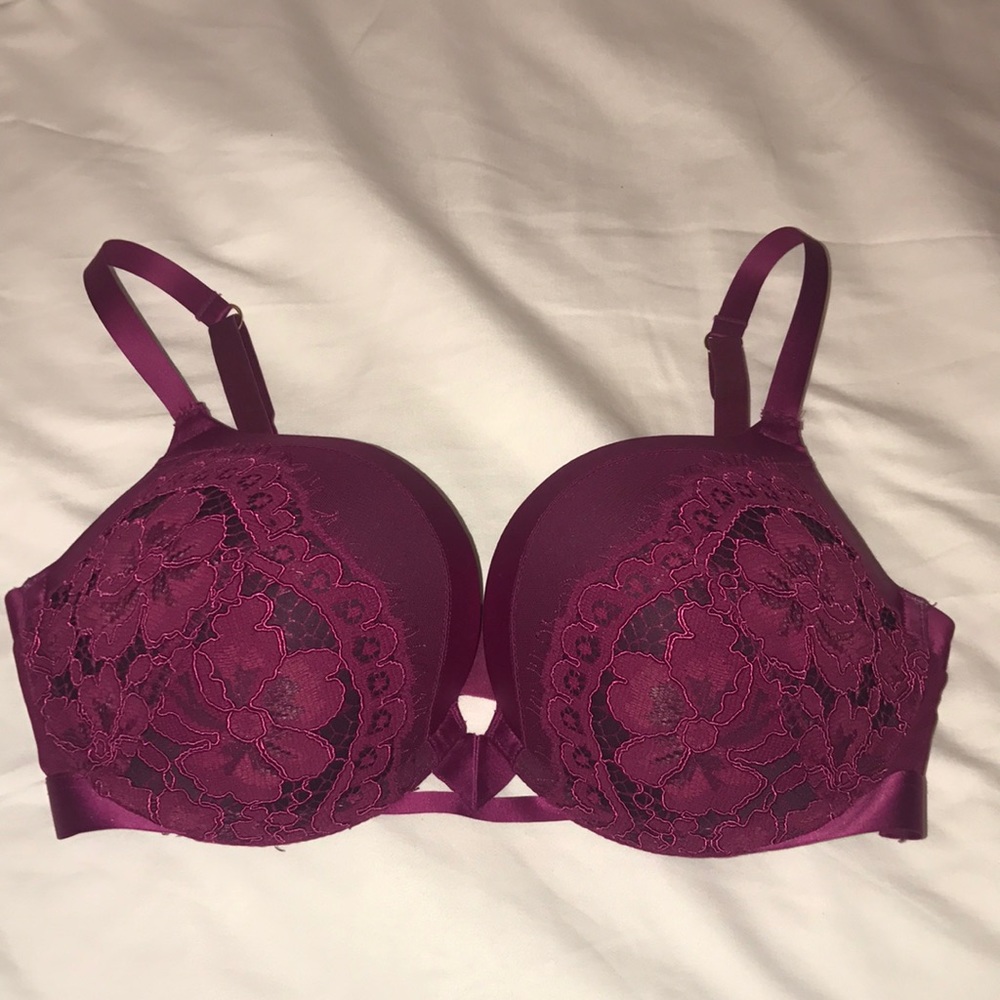 Victoria's Secret very sexy push-up bra!